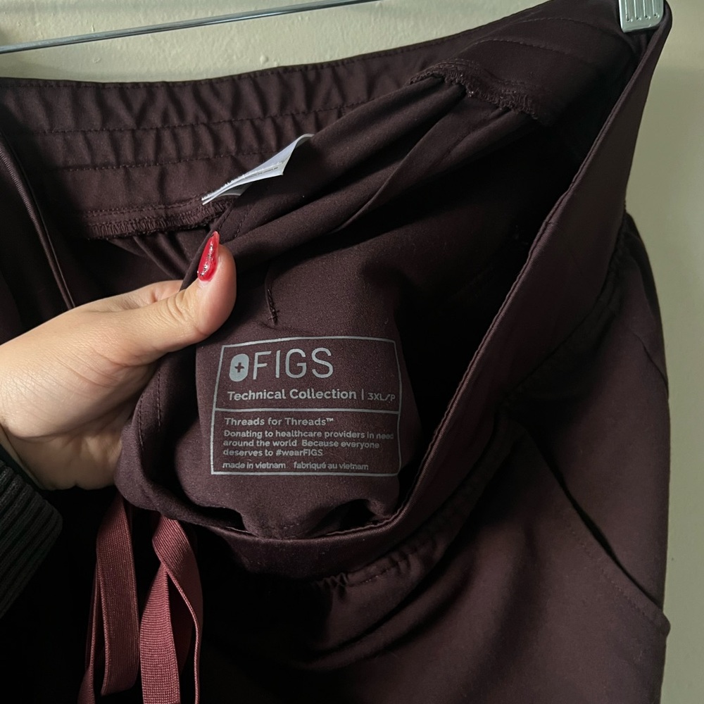 Figs Deep Blue AND Brown Women's Joggers. 2 pairs of pants! - Picture 7 of 7